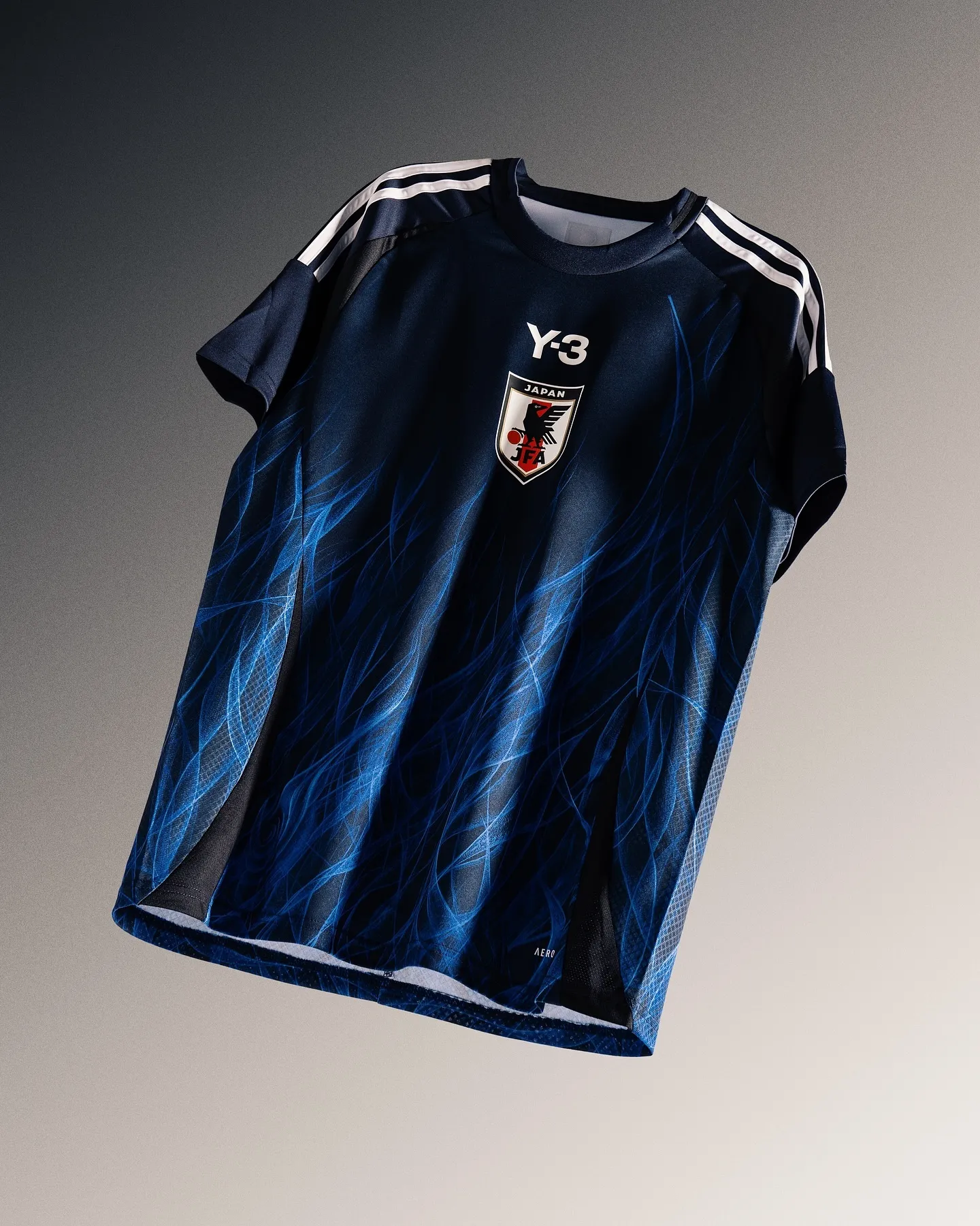 Y-3 x 日本隊2024波衫球迷版$319免運!