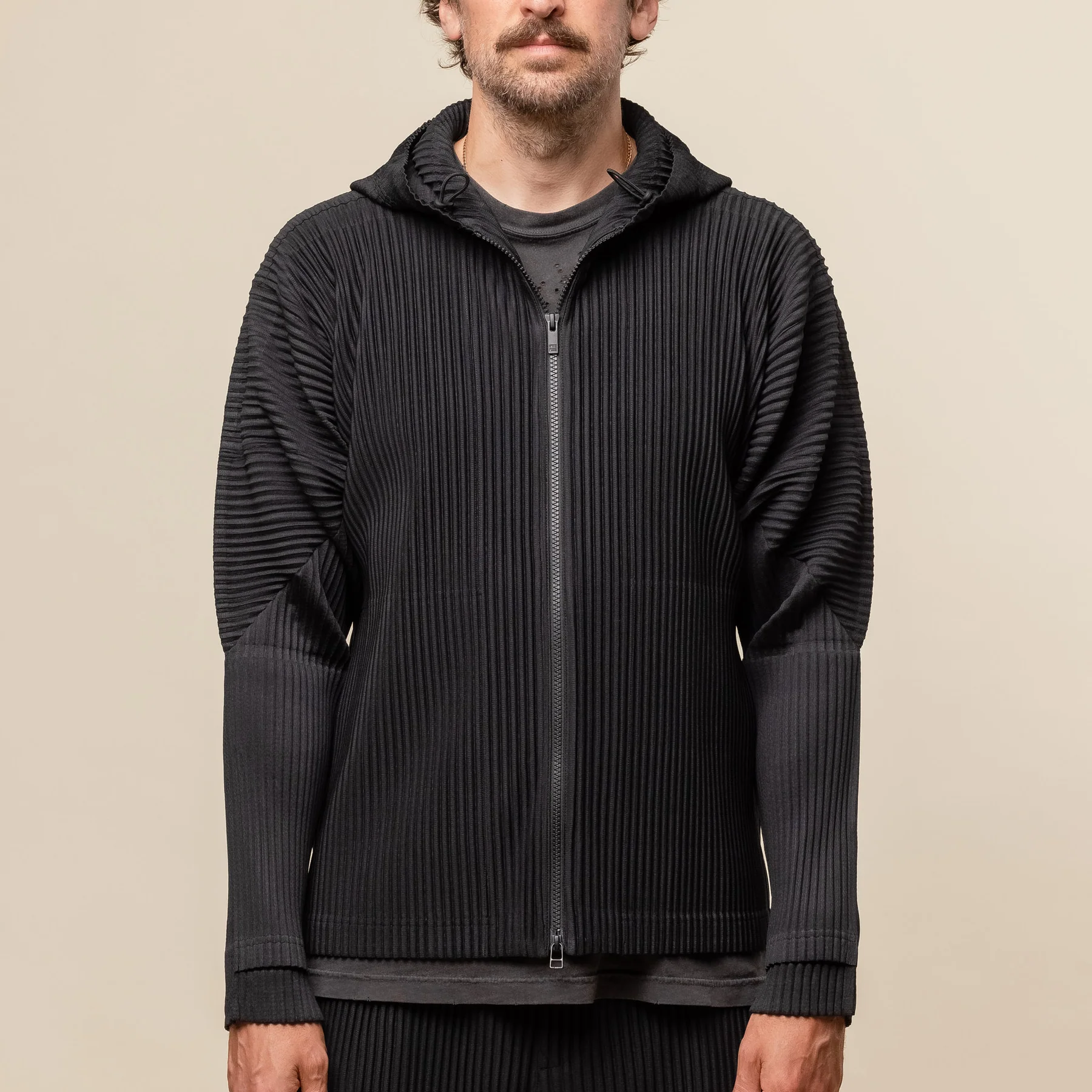 Homme Plissé Issey Miyake Pleated Hoodie Black $2640免運!