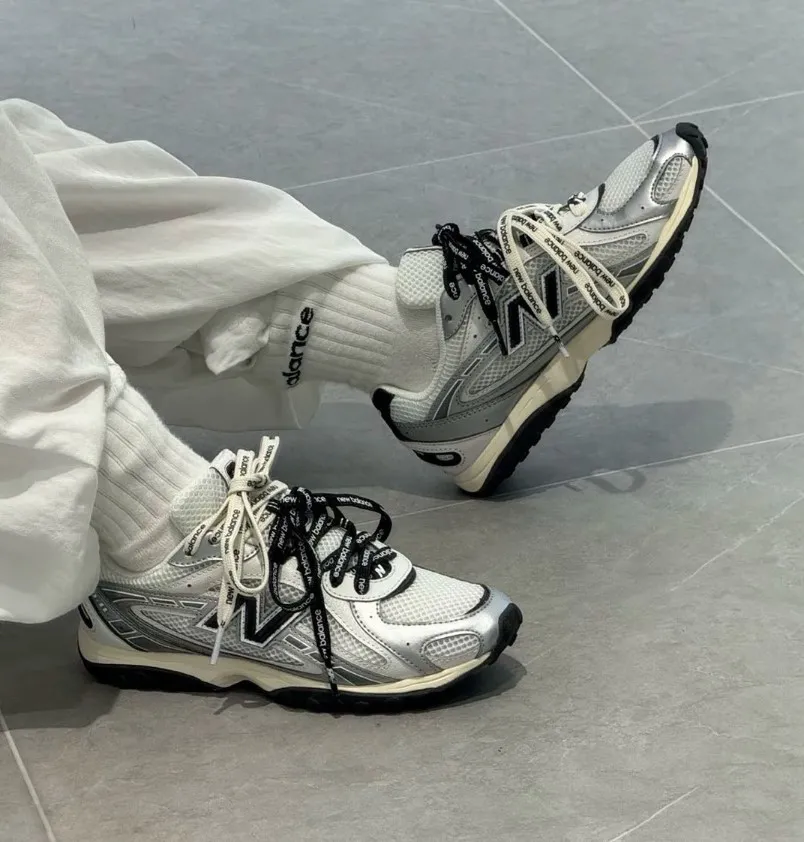 New Balance 204L 3色$687免運!