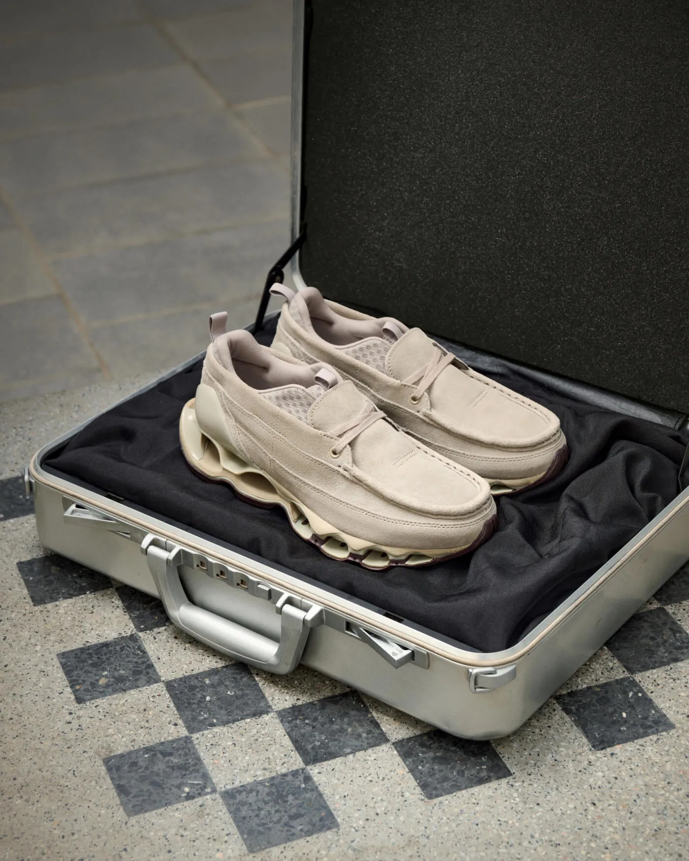 Mizuno Wave Prophecy Moc Taupe $1514!