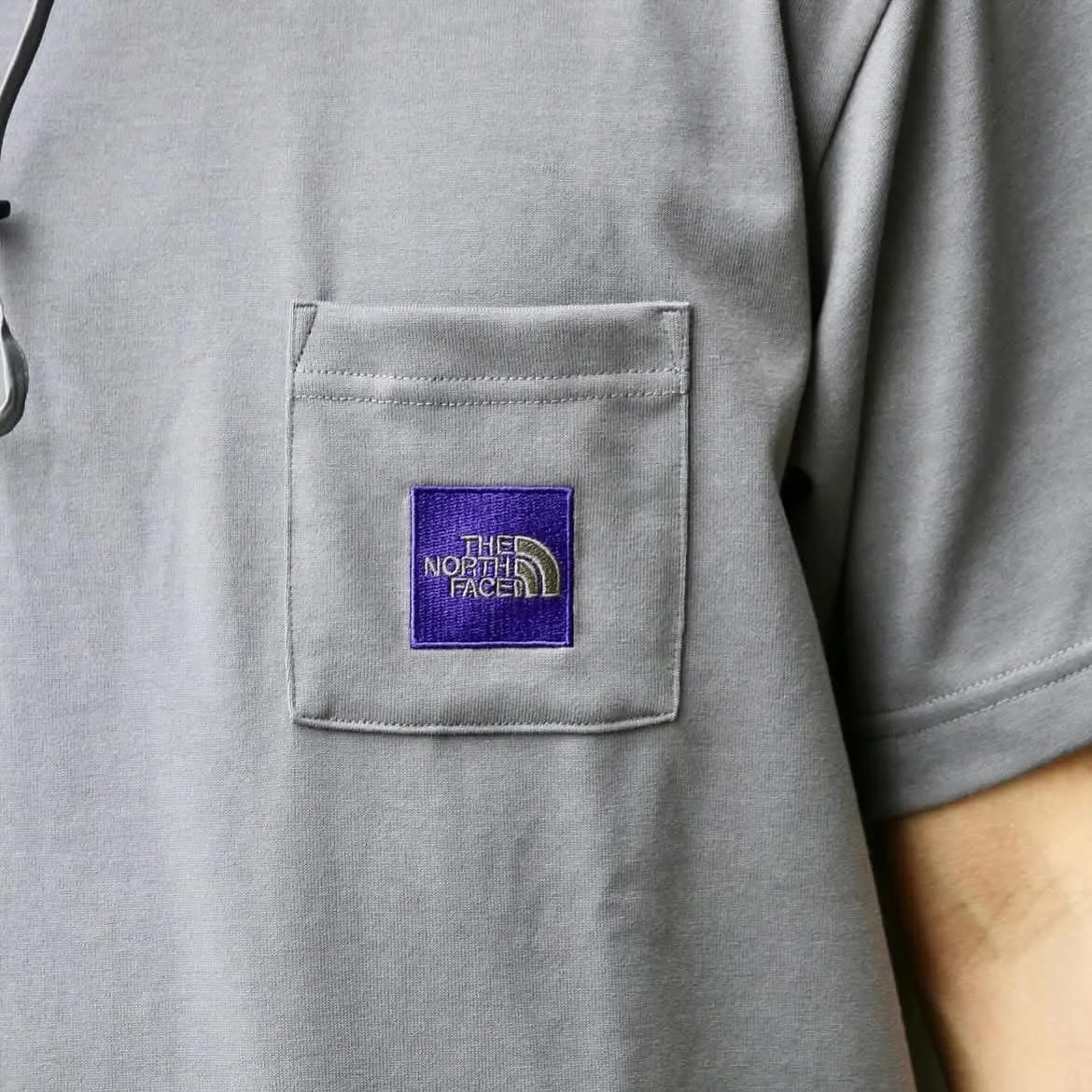 The North Face Class S/S Square Logo Pocket Tee 5色$194起