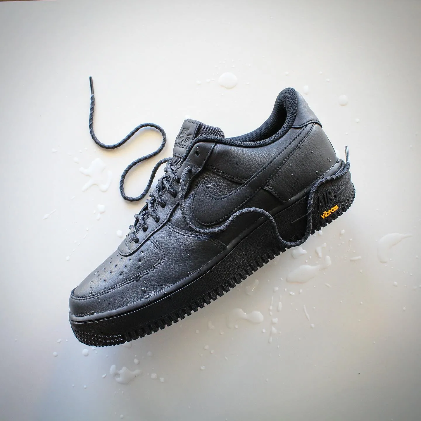 Nike Air Force 1 GORE-TEX Vibram Black $999免運!