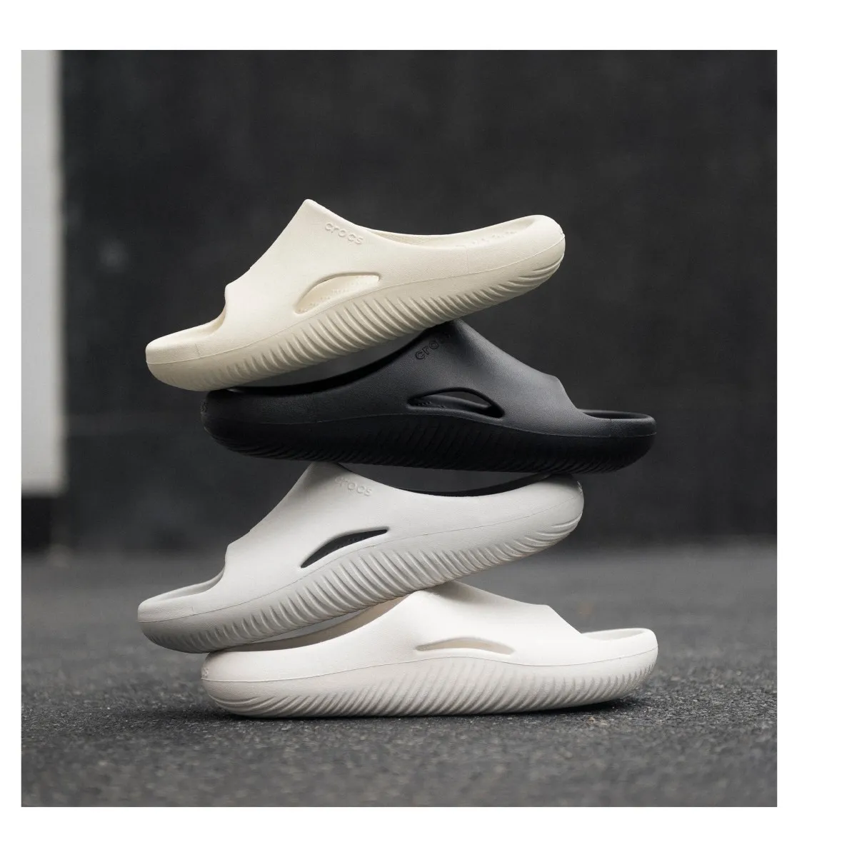 Crocs Unisex Mellow Recovery Slide 2色$250! (回贈後$97起!)