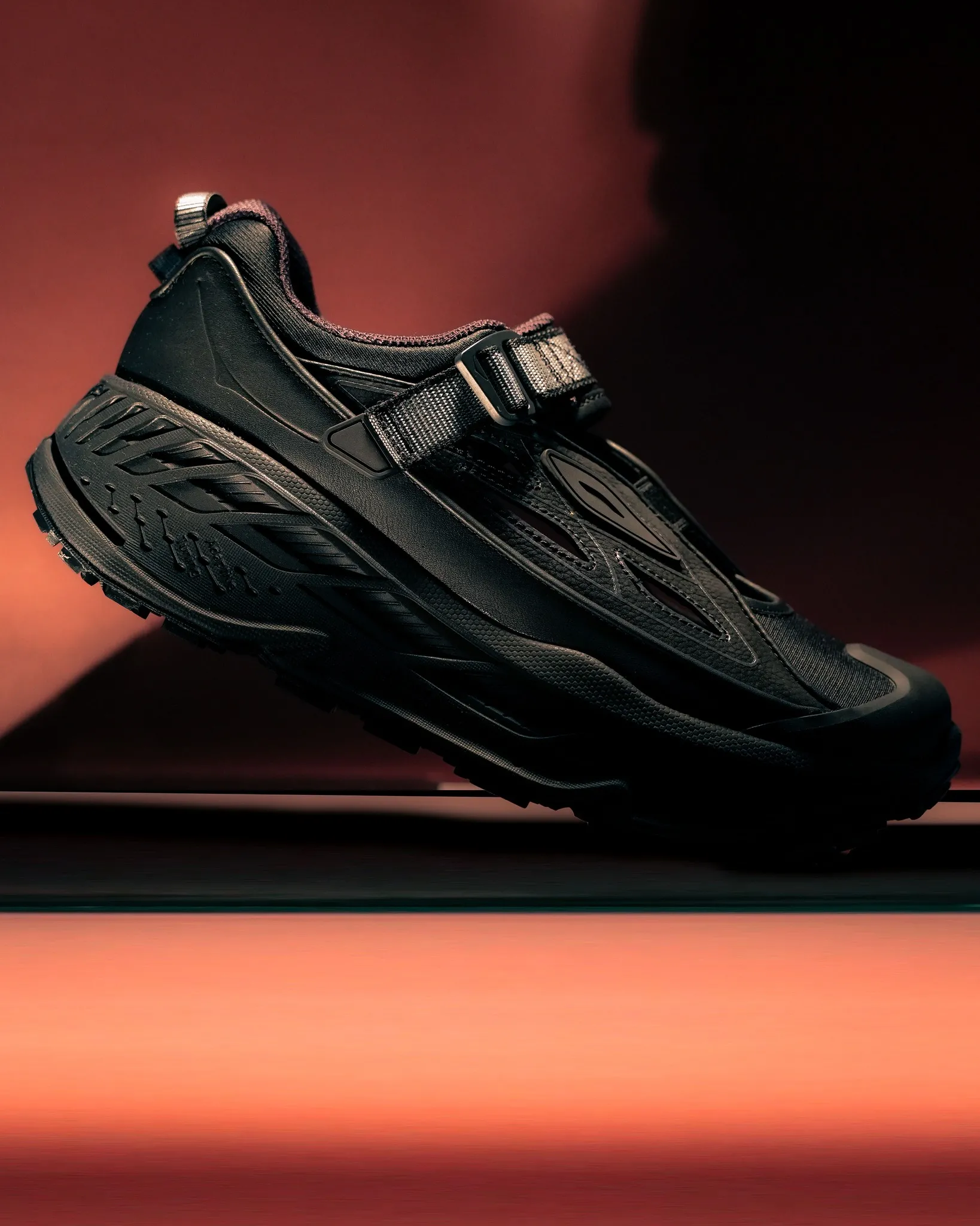 HOKA Stinson Breeze Black Pre-Order $1066免運!