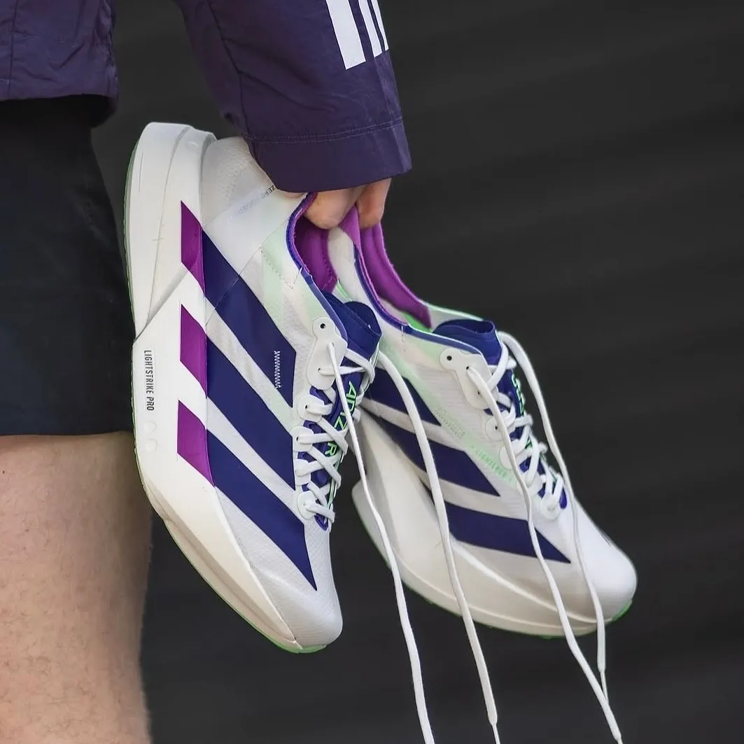 Adidas Adizero Adios Pro 4 全線低至$815免運!