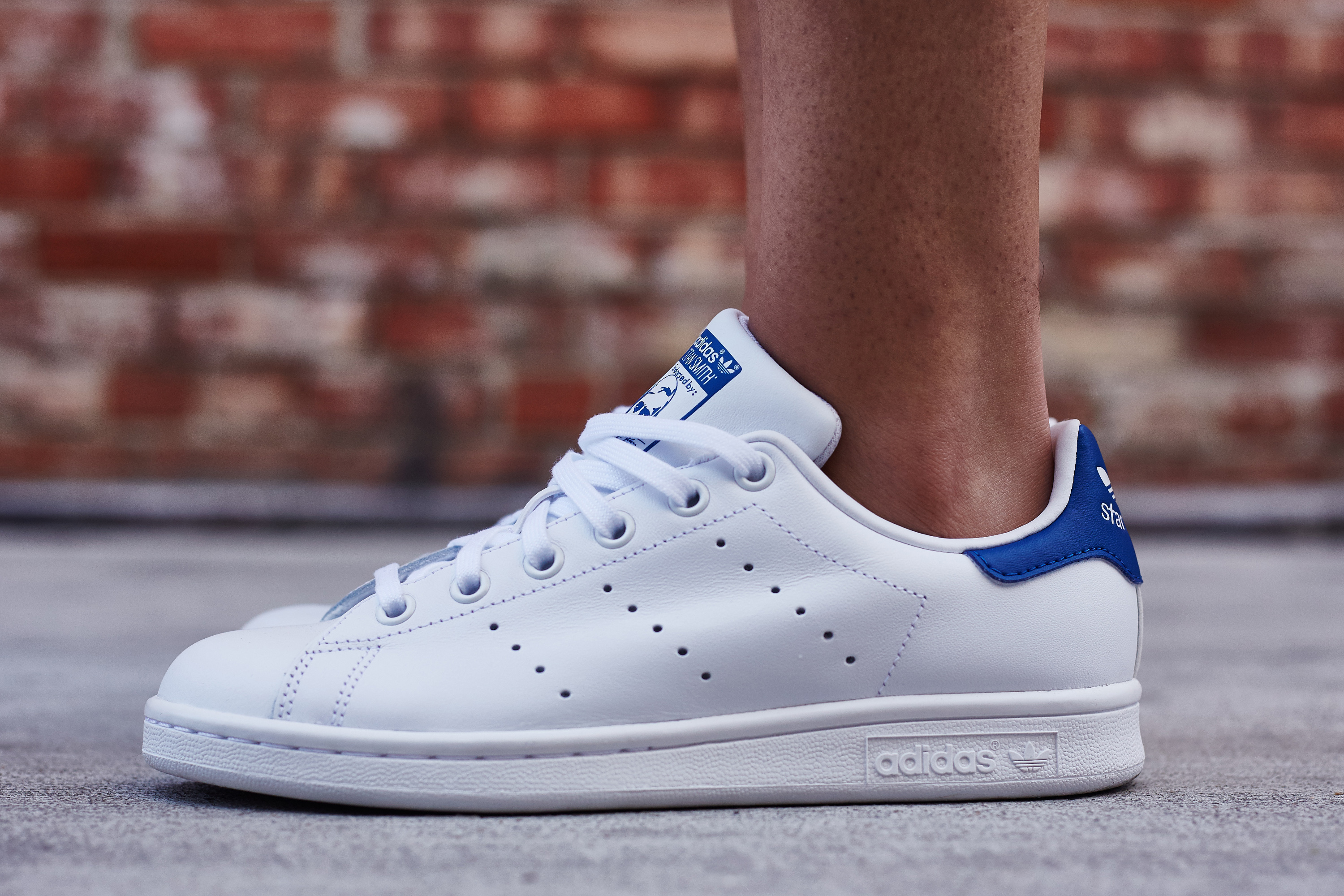 stan smith blue white